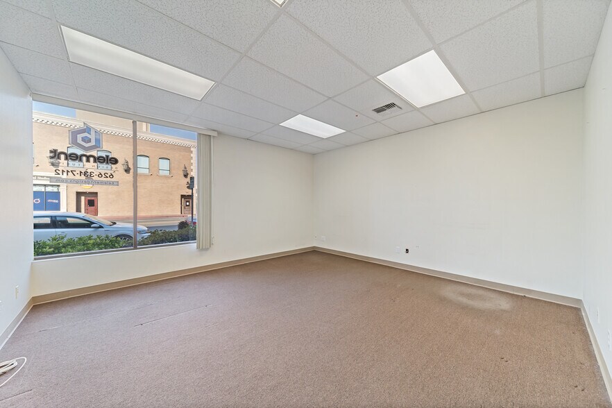 More Photos Of 100 S Citrus Ave, Covina Office For Sale