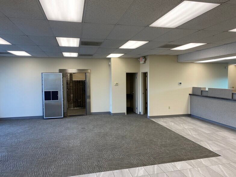 More Photos Of 2772 Ridge Rd, Painesville General Retail For Sale