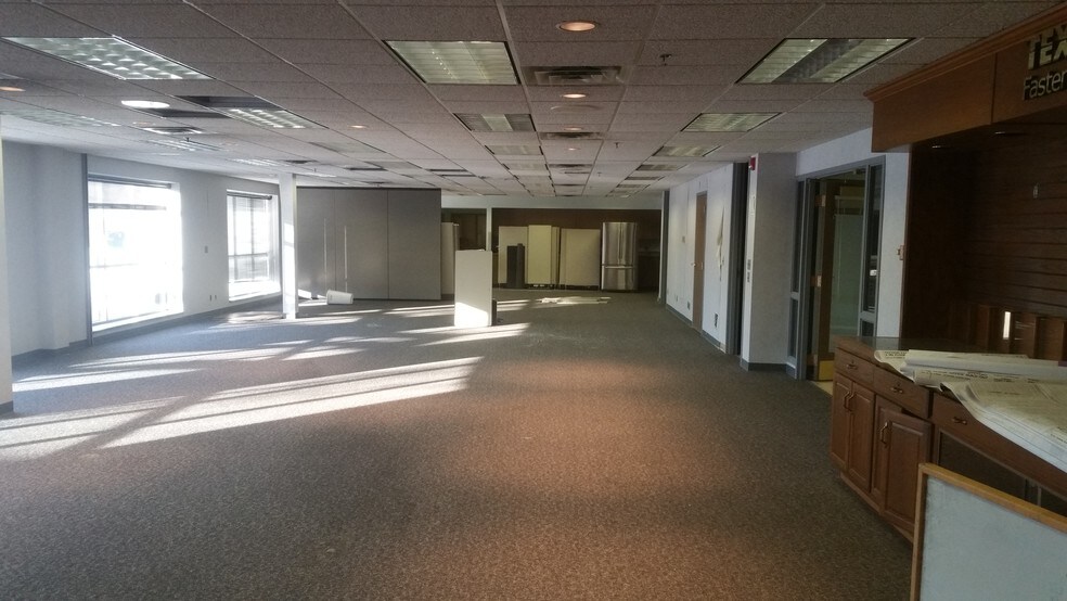 More Photos Of 721 E State St, Rockford, Rockford Apartments For Sale