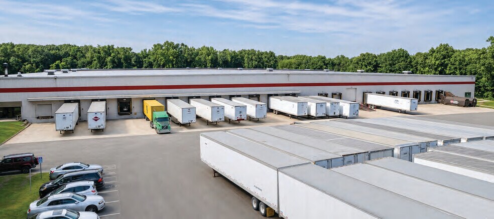 More Photos Of 35 Manning Rd, Enfield Distribution For Lease