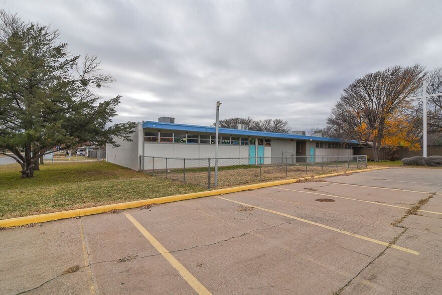More Photos Of 4403 Phillips Dr, Wichita Falls Religious Facility For Sale