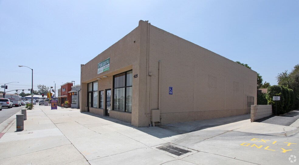 More Photos Of 425-427 S Garfield Ave, Alhambra Medical For Sale