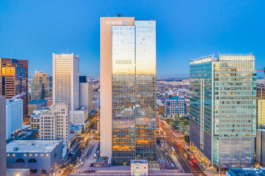 More Photos Of 201 N Central Ave, Phoenix Office For Lease