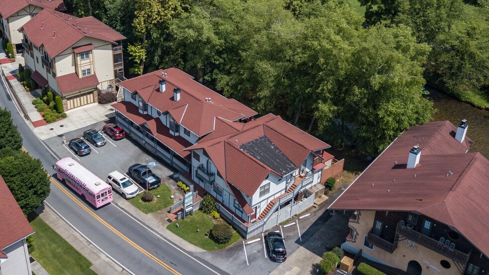 More Photos Of 892 Edelweiss Strasse, Helen Hotel For Sale