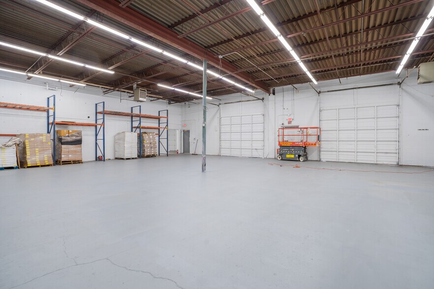 More Photos Of 8 Carver Cir, Canton Distribution For Sale