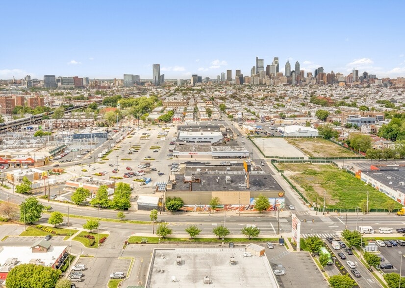 More Photos Of 2301 W Oregon Ave, Philadelphia Supermarket For Sale