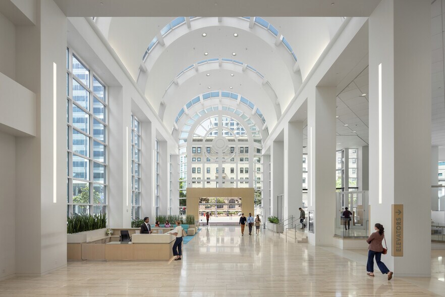 More Photos Of 501 W Broadway, San Diego Office For Lease