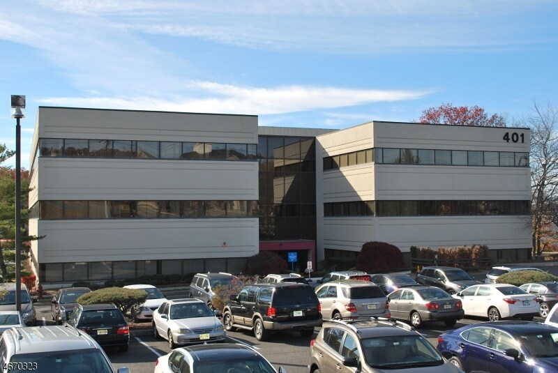 More Photos Of 401 Hamburg Turnpike, Wayne Medical For Sale