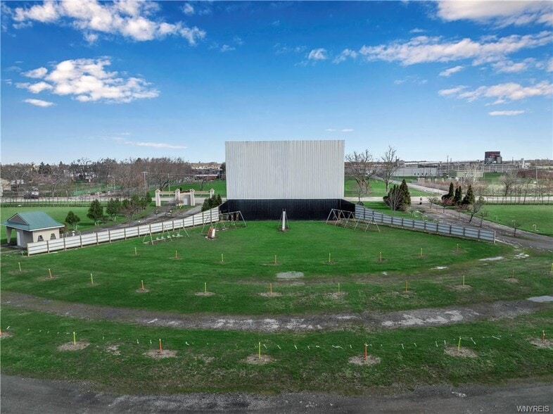 More Photos Of 9950 Rochester Rd, Middleport Drive In Movie For Sale