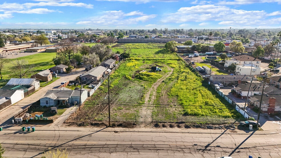 More Photos Of 716 N Filbert St, Stockton Land For Sale