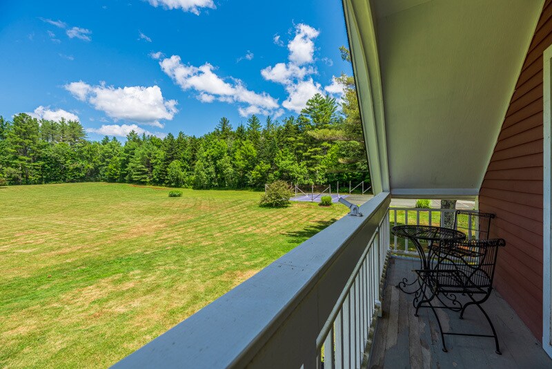 More Photos Of 132 Landgrove Rd, Landgrove Hotel For Sale