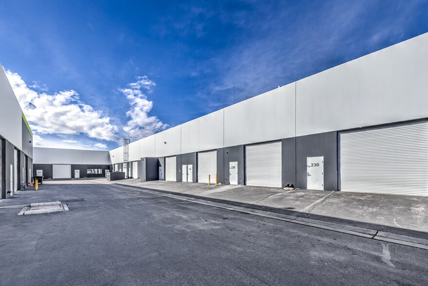 More Photos Of 6625 S Valley View Blvd, Las Vegas Unknown For Lease