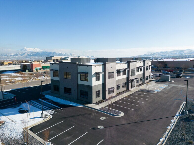 More Photos Of 12522 & 12523 S Pasture Rd, Riverton Medical For Lease