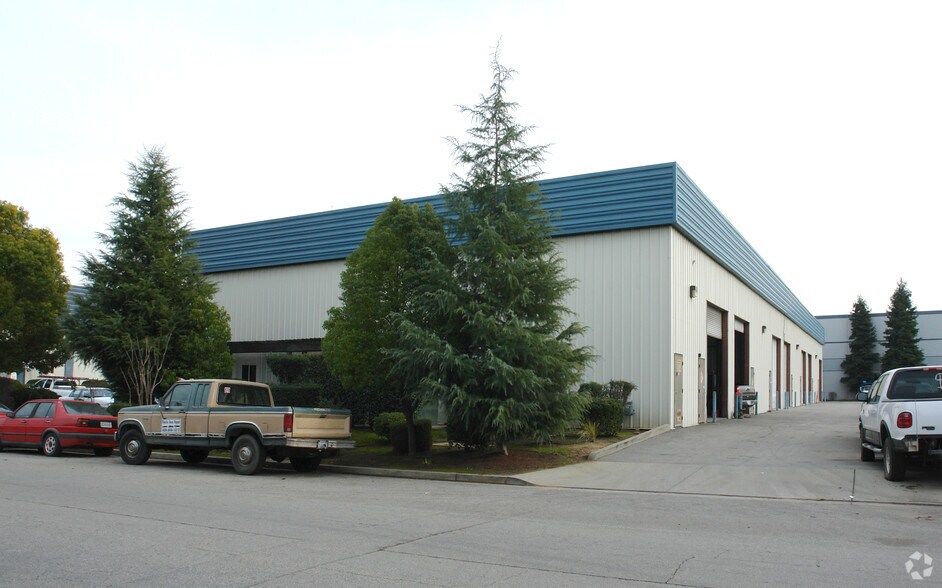 More Photos Of 450 Mayock Rd, Gilroy Distribution For Lease
