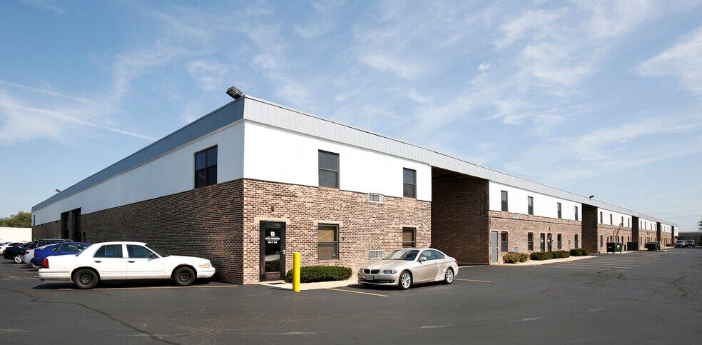 Primary Photo Of 516-554 N York Rd, Bensenville Warehouse For Lease