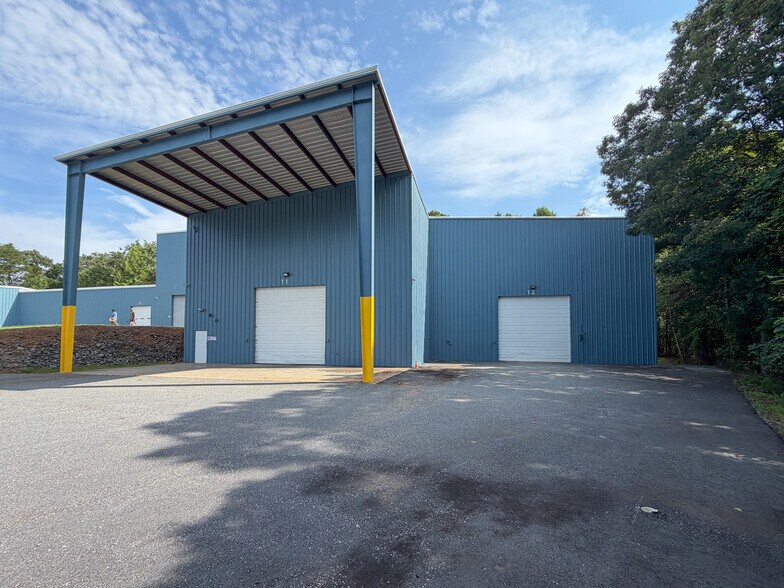 More Photos Of 144 Industrial Dr, Forest City Warehouse For Lease