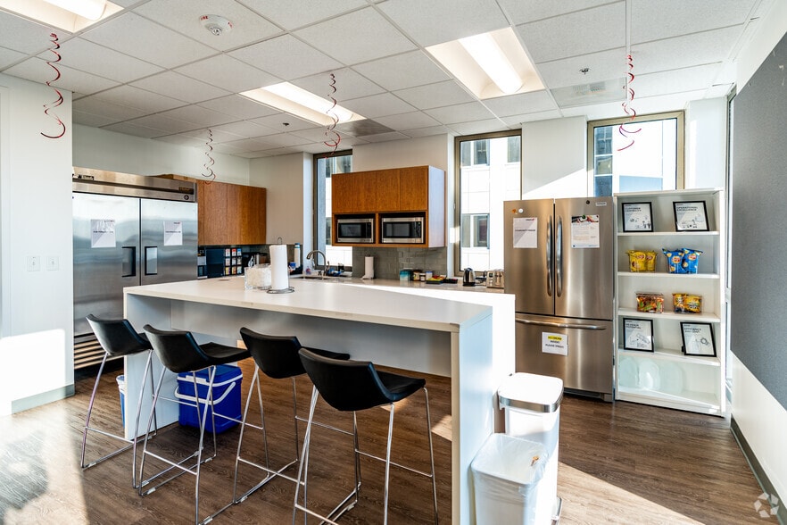 More Photos Of 227 Fayetteville St, Raleigh Office Residential For Lease