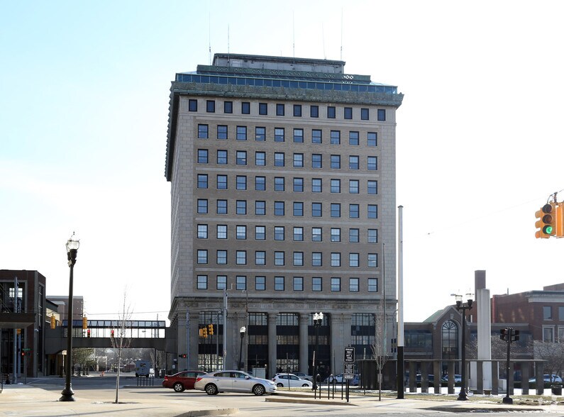 More Photos Of 432 N Saginaw St, Flint Office For Lease