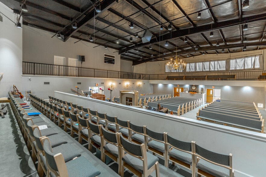 More Photos Of 4501 Oak Hill Rd, Chattanooga Religious Facility For Sale