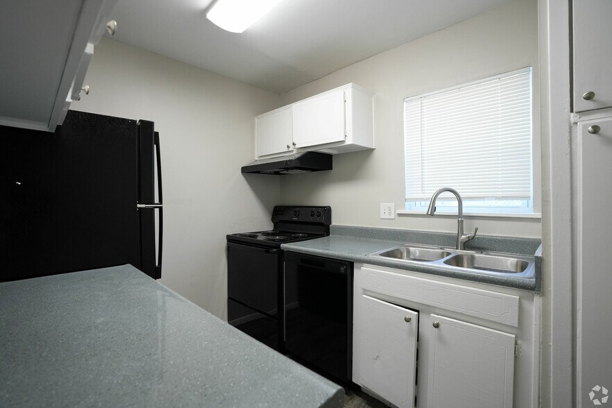 More Photos Of 621 Houston Ave, Jackson Apartments For Sale