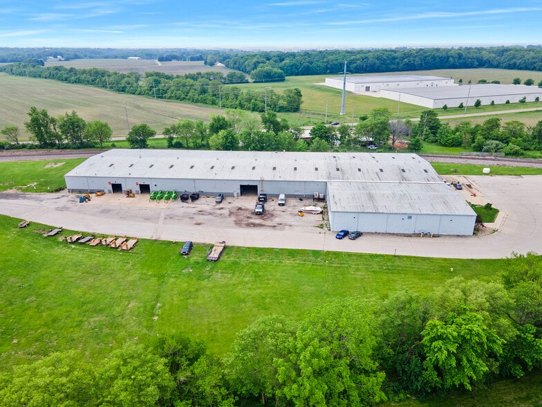 More Photos Of 1815 Morrissey Dr, Bloomington Warehouse For Sale