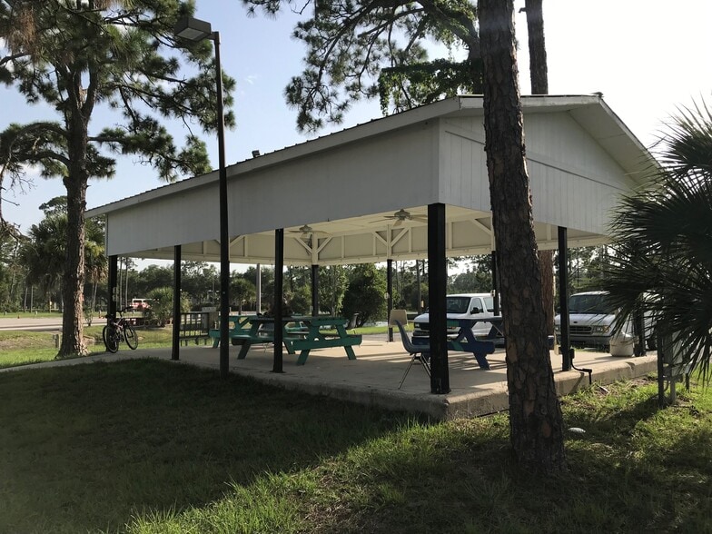 More Photos Of 221 Fentress Blvd, Daytona Beach Unknown For Lease
