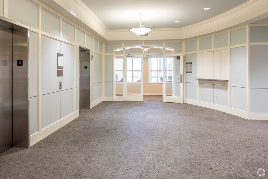 More Photos Of 920 Ridgebrook Rd, Sparks Office For Sale