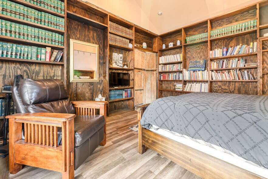 More Photos Of 444 Lewis St, Pagosa Springs Office Residential For Sale