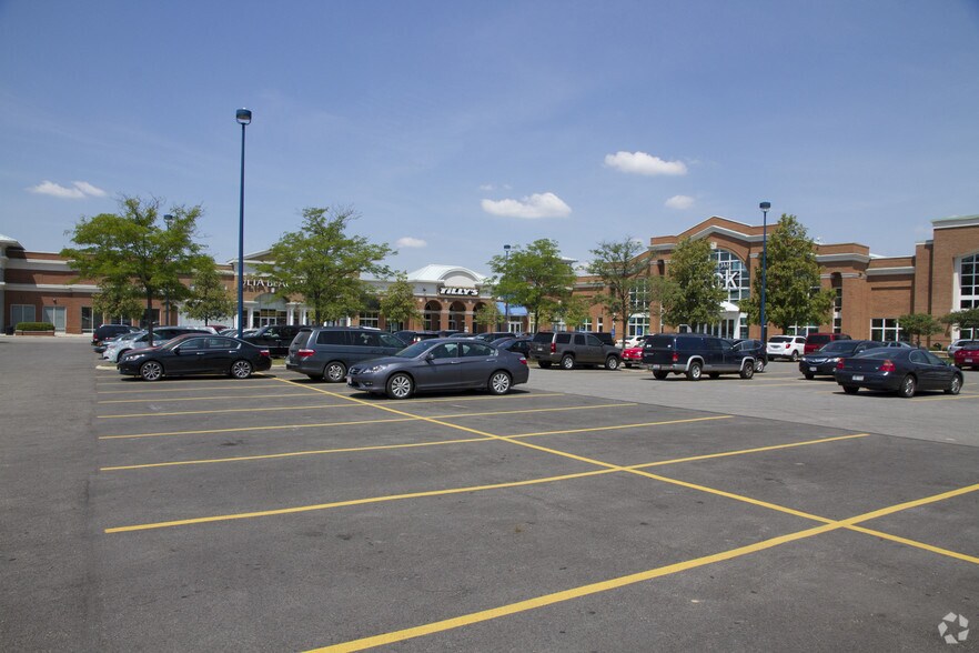 More Photos Of 3670-3780 Easton Market, Columbus General Retail For Lease