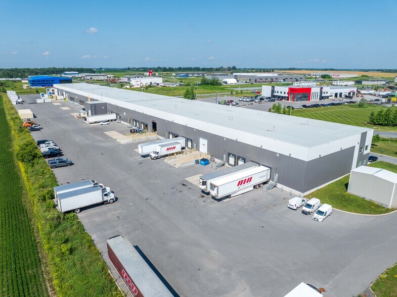 More Photos Of 379B Corduroy Rd, Ottawa Warehouse For Lease