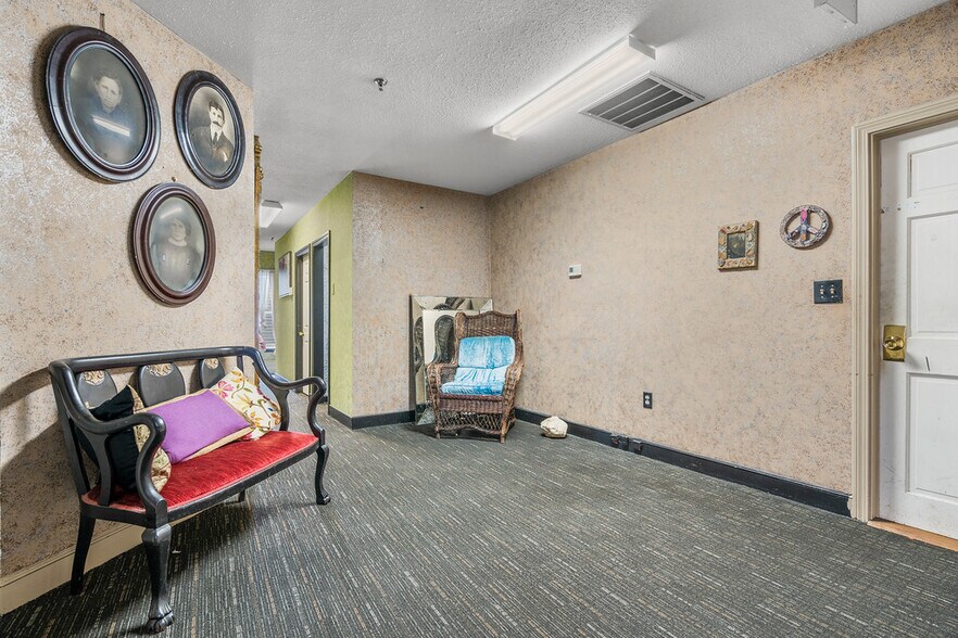 More Photos Of 56 N Bedford St, East Bridgewater Office For Sale