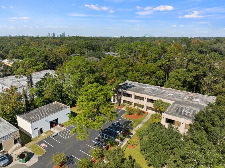 More Photos Of 4401 Emerson St, Jacksonville Medical For Lease