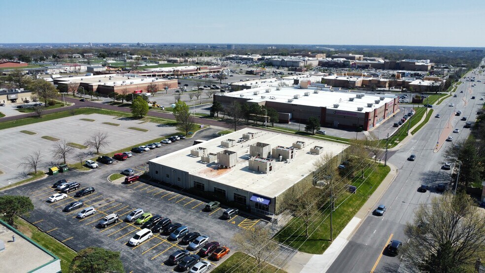 More Photos Of 9221 Quivira Rd, Overland Park Medical For Sale