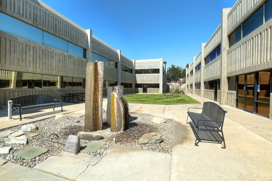 More Photos Of 500 N Morain St, Kennewick Office For Lease