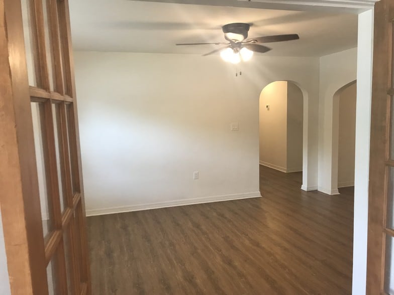 More Photos Of 3638 1st Ave N, Saint Petersburg Office Residential For Sale