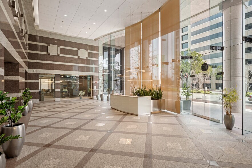 More Photos Of 301 N Lake Ave, Pasadena Office For Lease