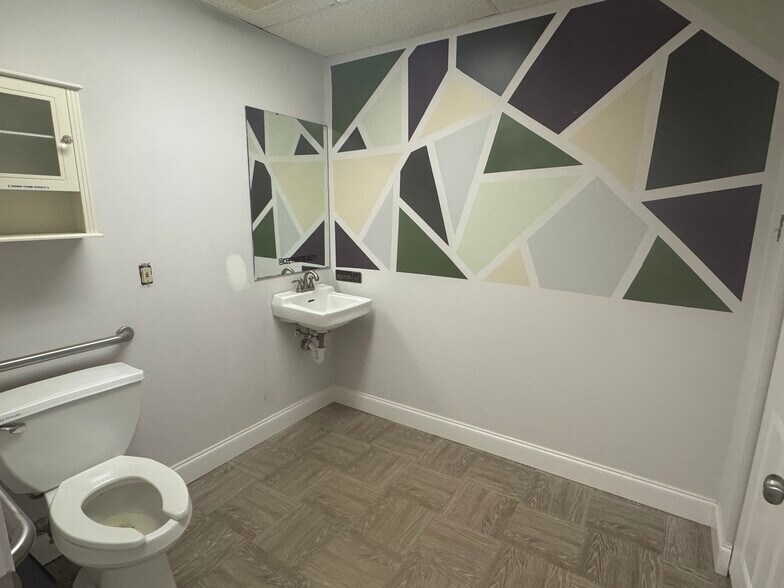 More Photos Of 703 Black Horse Pike, Glendora Storefront Retail Office For Sale