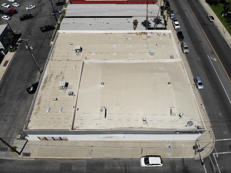 More Photos Of 1701 30th St, Bakersfield Freestanding For Sale