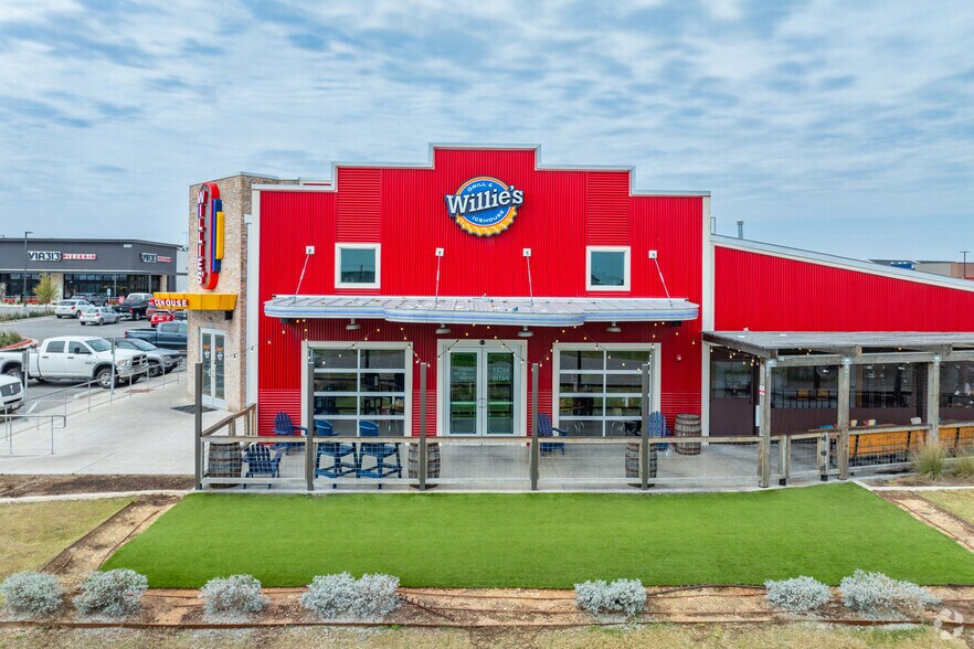 More Photos Of 19200 S Interstate 35 Frontage Rd, Kyle Restaurant For Sale