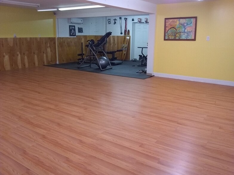 More Photos Of 360 Bay Ave, Milford Storefront Retail Residential For Sale