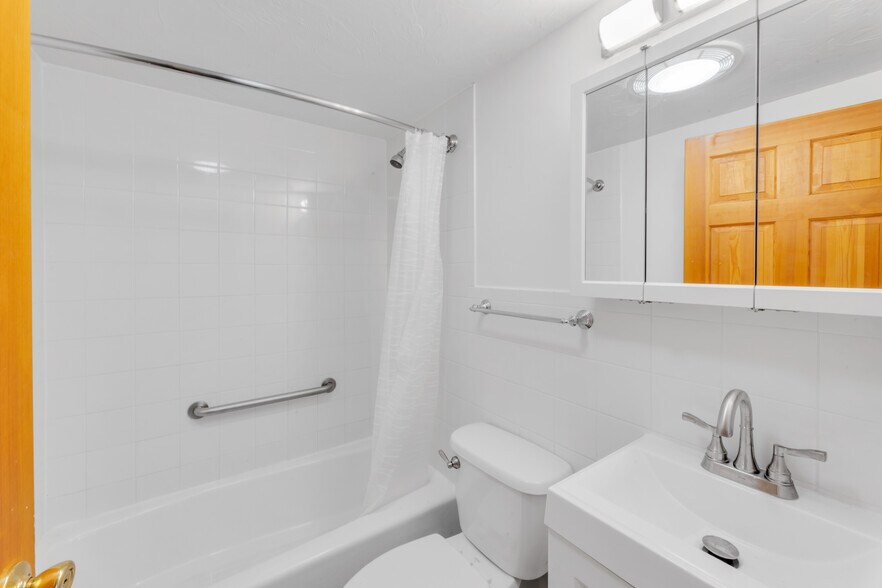 More Photos Of 55 Agawam St, Lowell Apartments For Sale