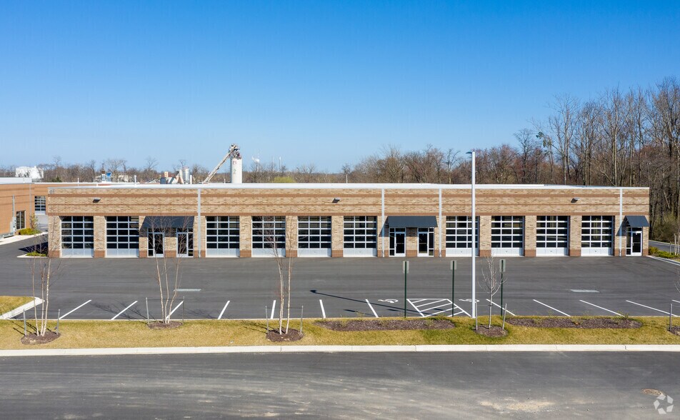 More Photos Of 81 Dover Rd, Glen Burnie Unknown For Lease