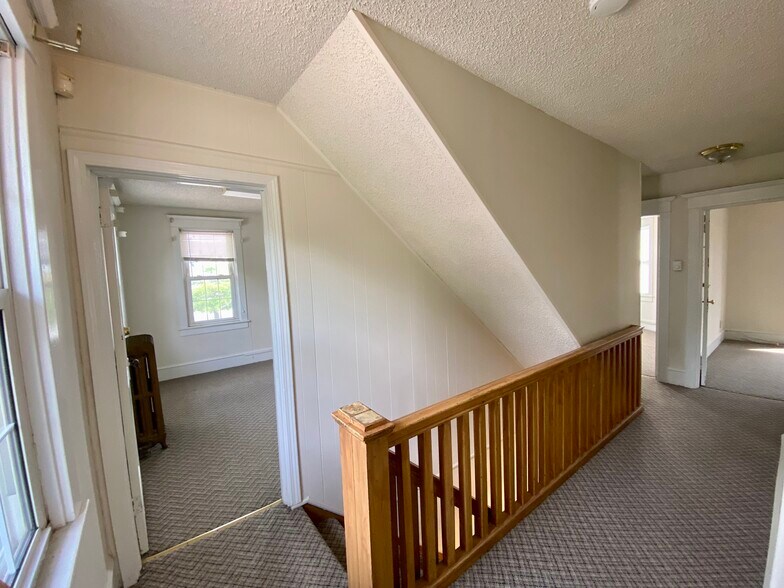 More Photos Of 402 S White Horse Pike, Audubon Office For Sale