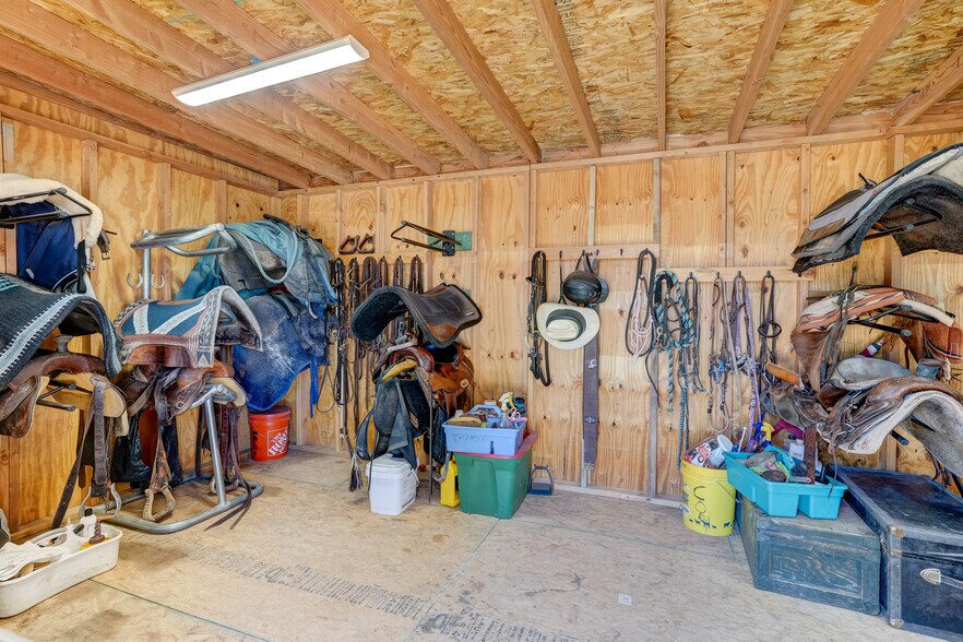 More Photos Of 7950 N Coyote Springs Rd, Prescott Valley Horse Stables For Sale