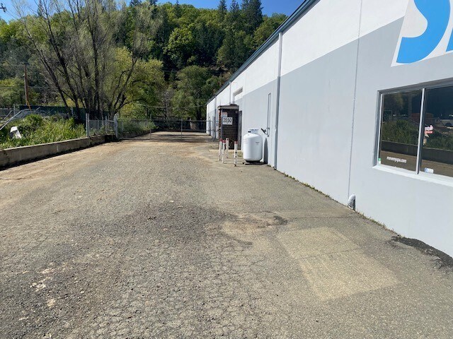 More Photos Of 2850 Cold Springs Rd, Placerville Warehouse For Lease
