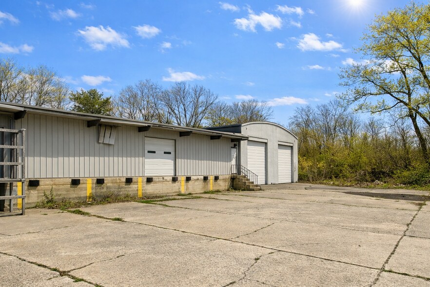 More Photos Of 1015 W Paterson St, Kalamazoo Warehouse For Sale