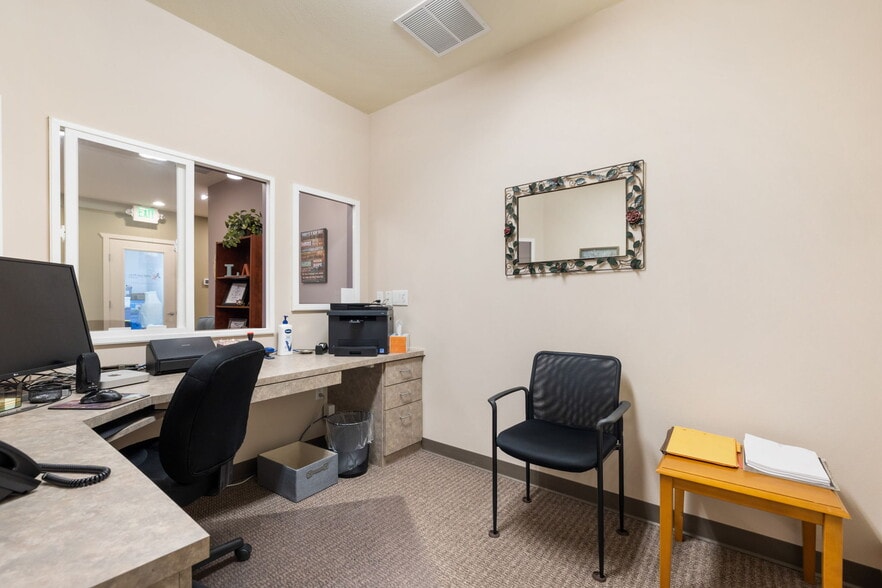 More Photos Of 1740 Pottery Ave, Port Orchard Medical For Sale