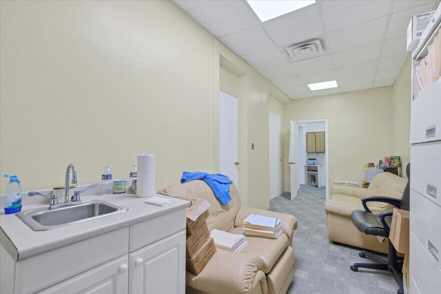 More Photos Of 100 S Highland Ave, Ossining Office For Sale