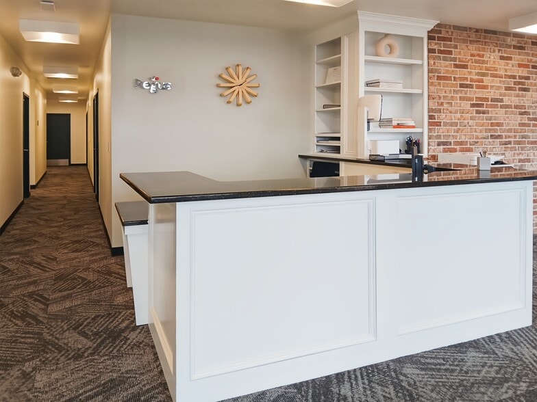 More Photos Of 3209 S Broadway, Edmond Coworking Space