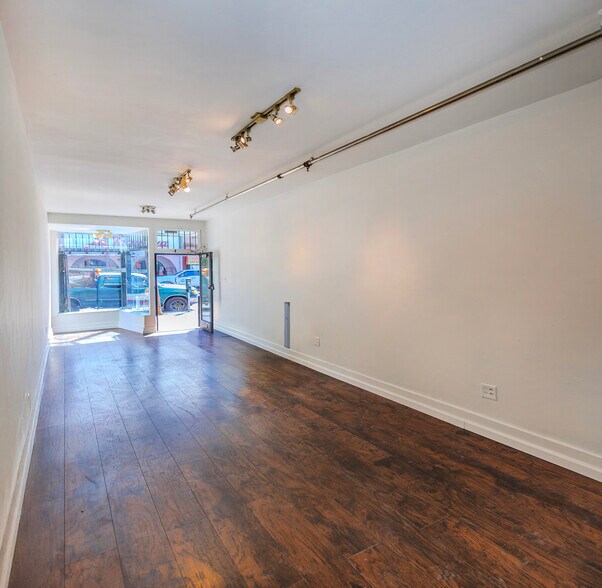 More Photos Of 2884-2898 Mission St, San Francisco Storefront Retail Office For Lease